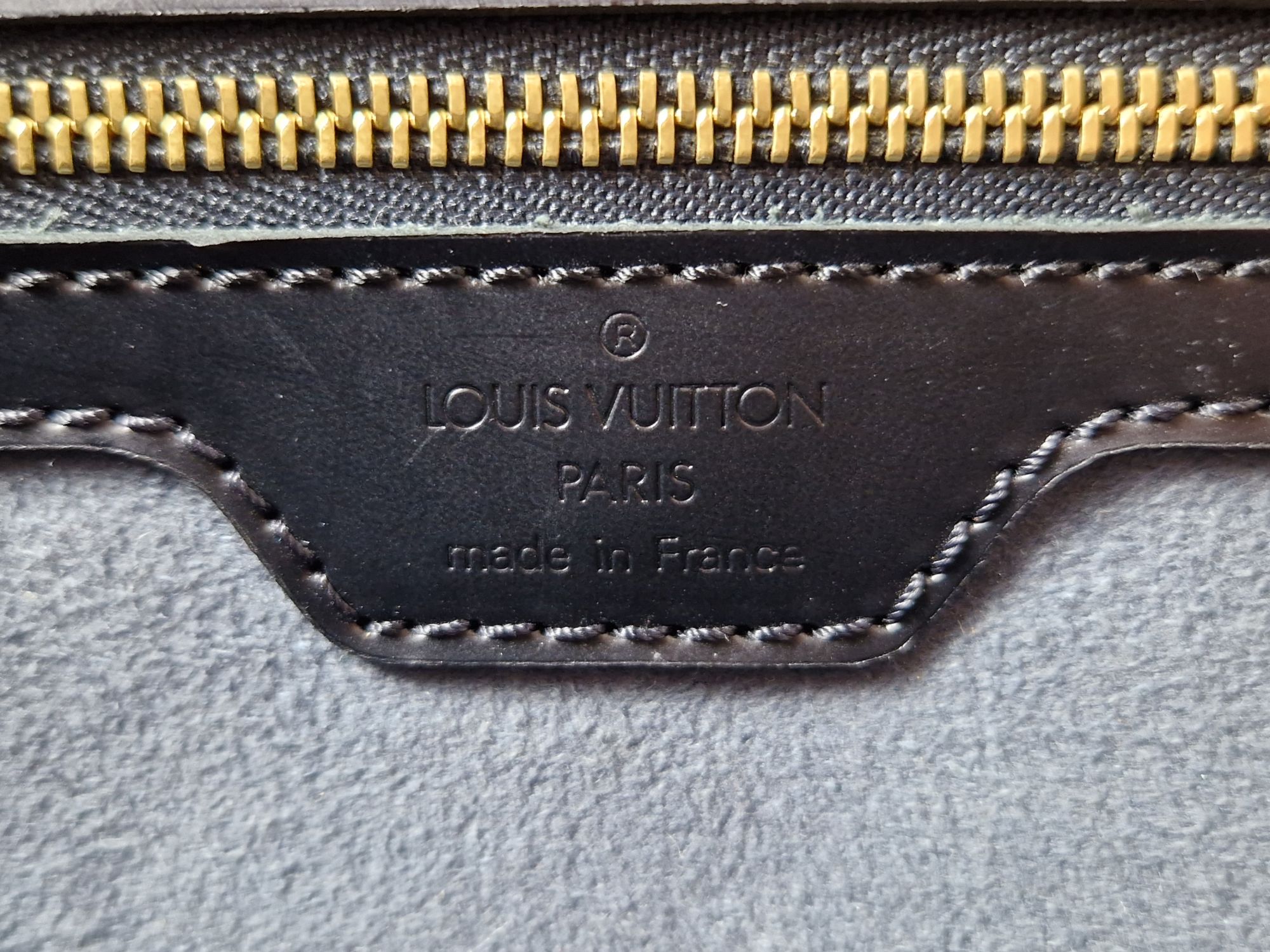 Lussac leather handbag Louis Vuitton Black in Leather - 36599736